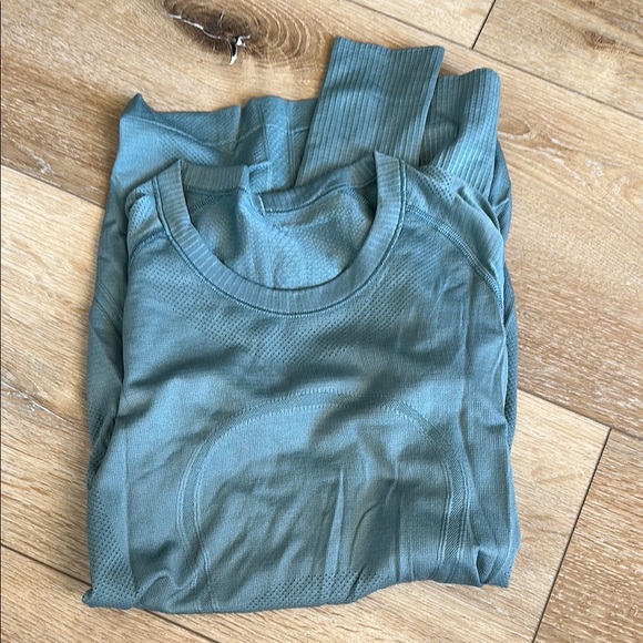 Lululemon Athletica Swiftly Tech Long Sleeve in Green - Picture 7 of 9